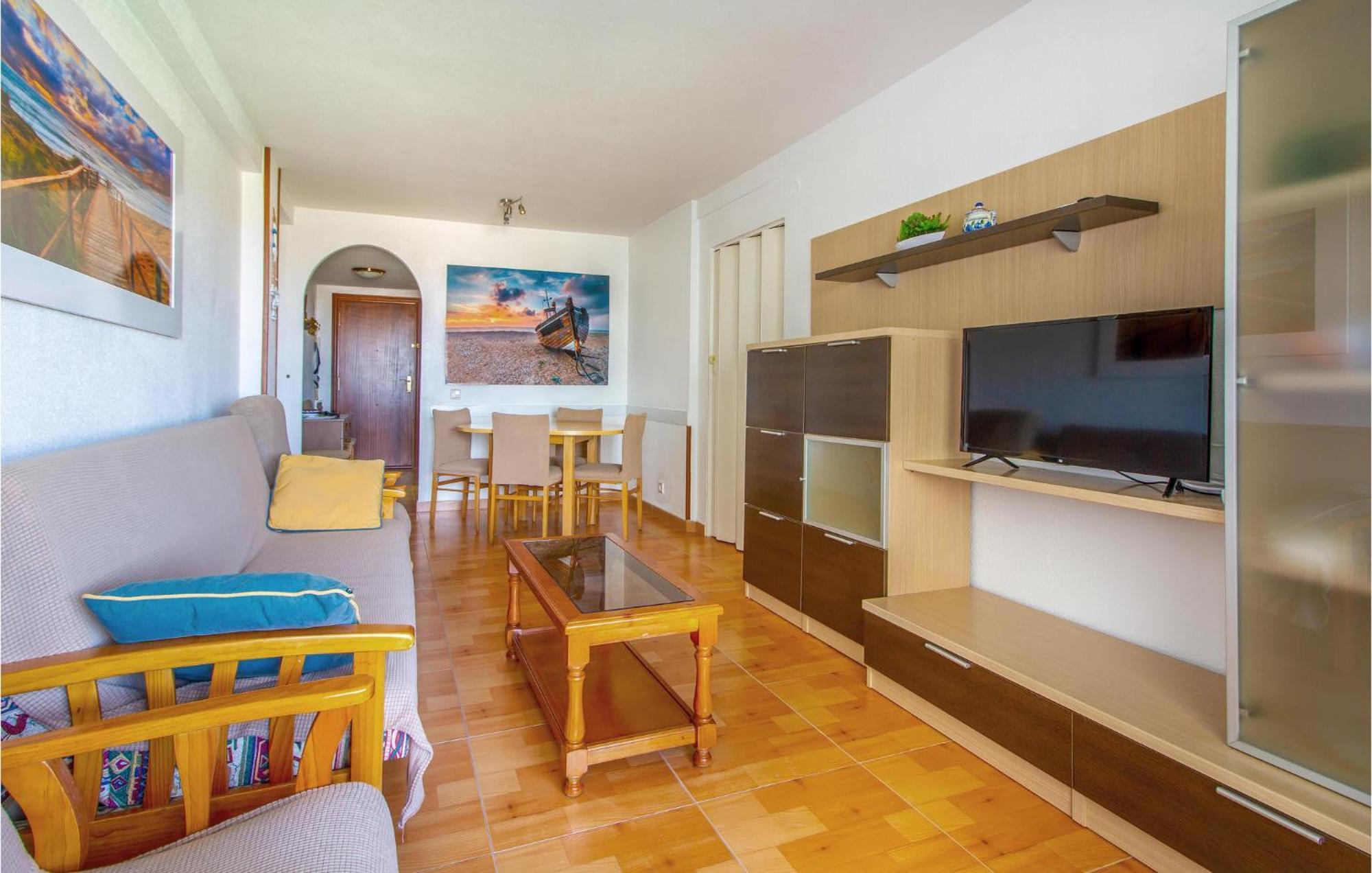 Stunning Apartment In Gandia With Kitchen Bagian luar foto