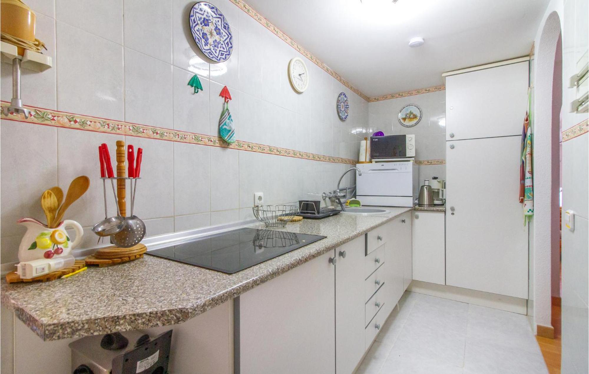 Stunning Apartment In Gandia With Kitchen Bagian luar foto